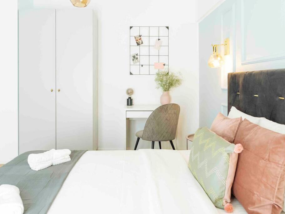 Bright 2Br Apartment - Top Location - City Balcony Bucureşti Eksteriør bilde
